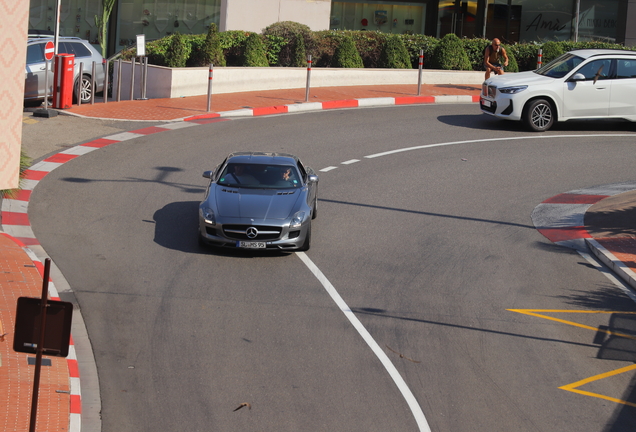 Mercedes-Benz SLS AMG