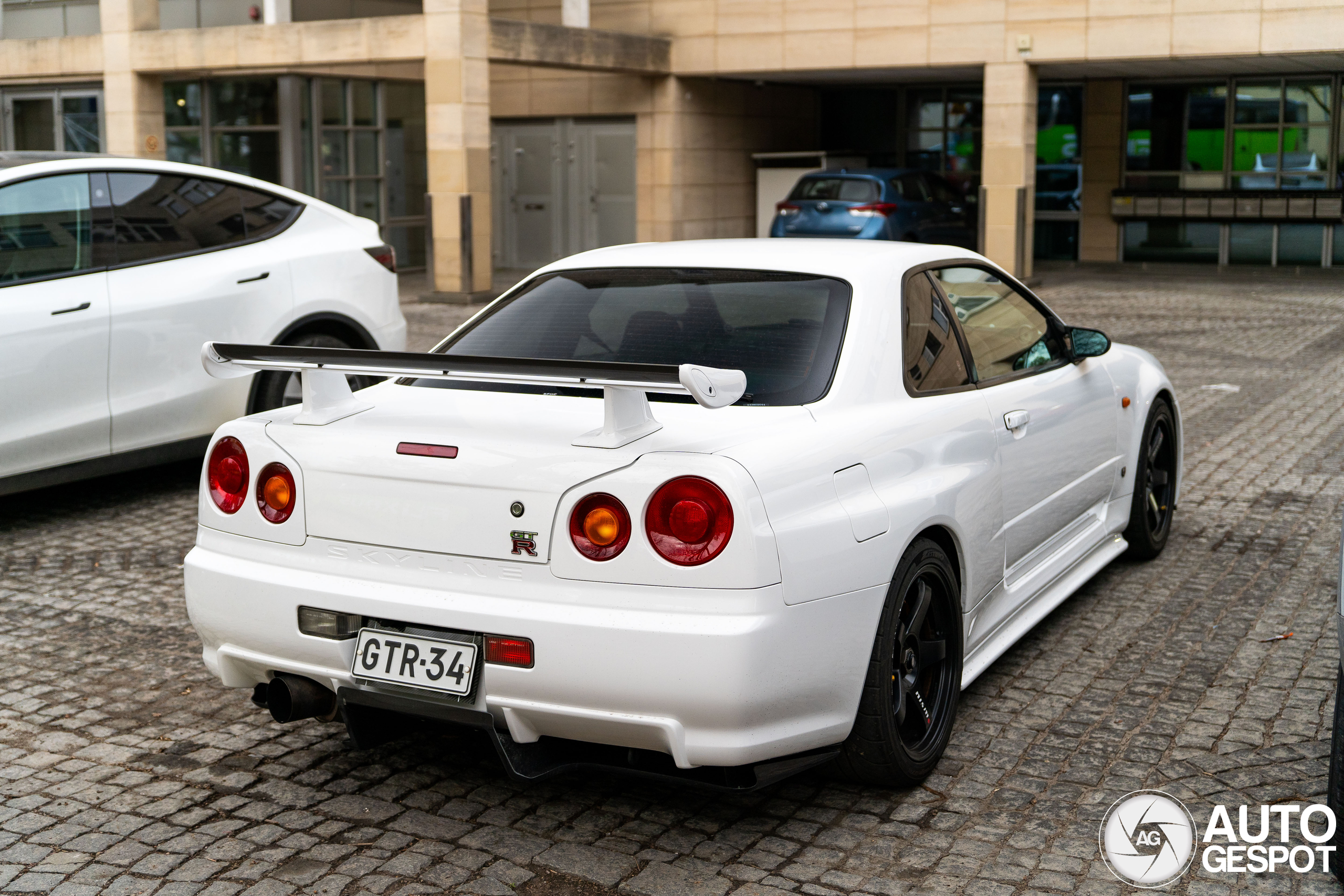 Nissan Skyline R34 GT-R