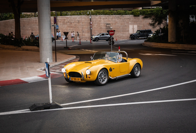 AC Cobra 427