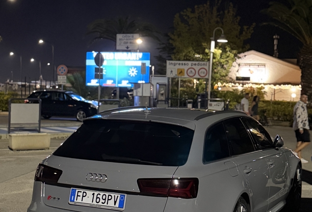 Audi RS6 Avant C7 2015