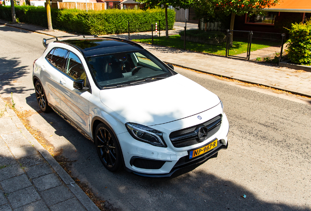 Mercedes-Benz GLA 45 AMG X156