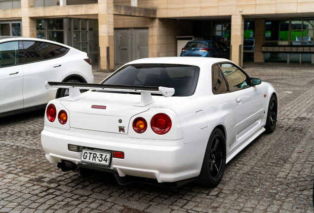 Nissan Skyline R34 GT-R