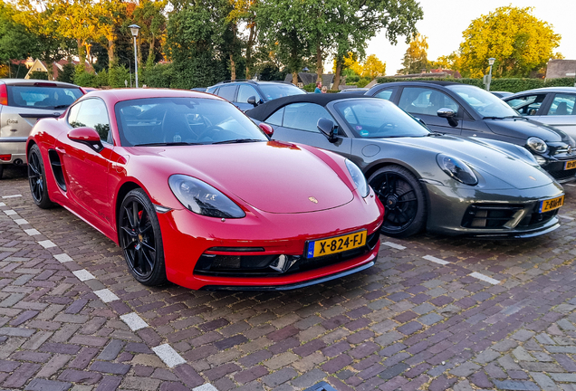 Porsche 718 Cayman GTS 4.0