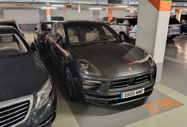 Porsche 95B Macan GTS MkIII