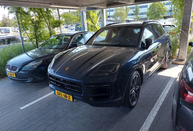 Porsche 9YA Cayenne Turbo E-Hybrid