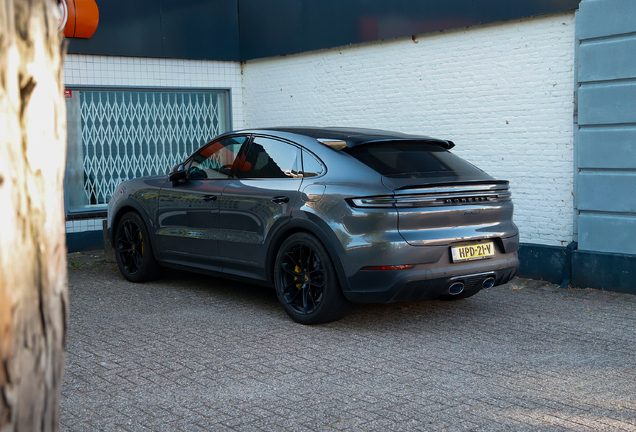Porsche Cayenne Coupé Turbo E-Hybrid