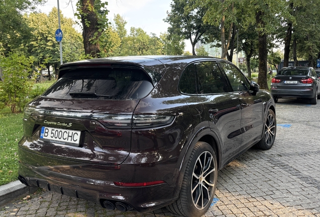 Porsche Cayenne Turbo S E-Hybrid