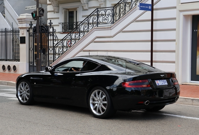 Aston Martin DB9