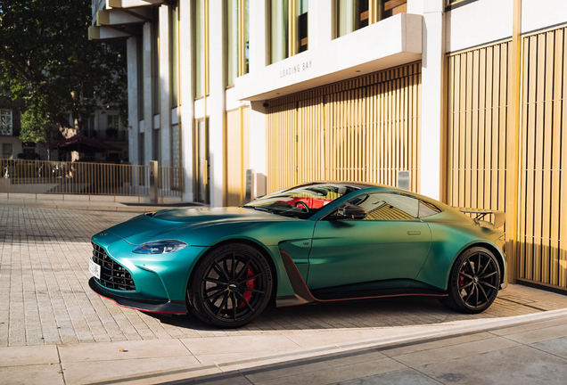 Aston Martin V12 Vantage 2023