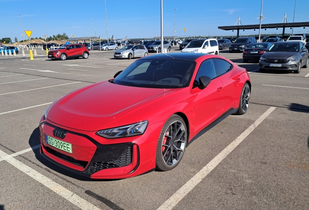Audi RS E-Tron GT 2025