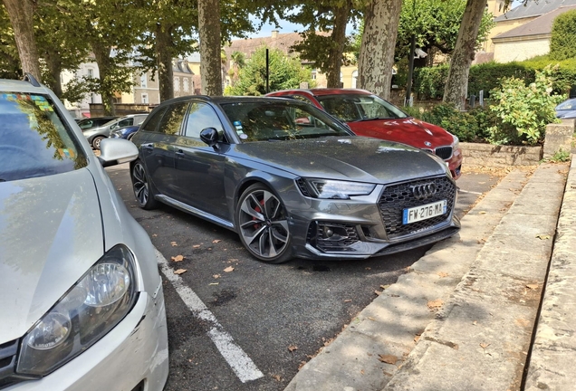 Audi RS4 Avant B9