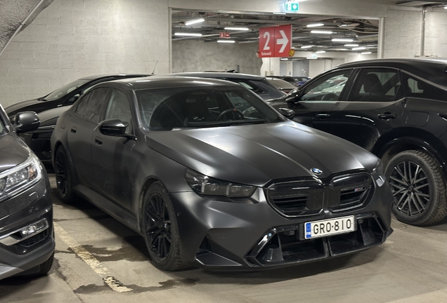 BMW M5 G90