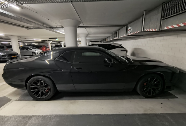Dodge Challenger SRT-8