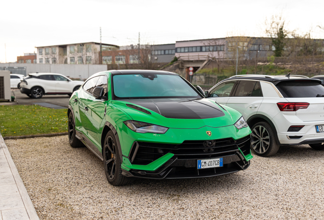 Lamborghini Urus Performante