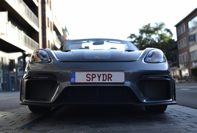 Porsche 718 Spyder RS Weissach Package