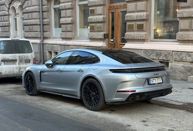 Porsche 972 Panamera Turbo S E-Hybrid