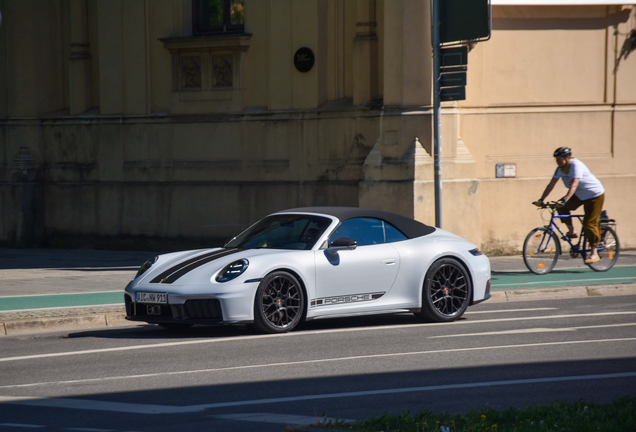 Porsche 992 Carrera 4 GTS Cabriolet MkI
