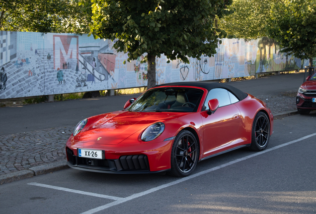 Porsche 992 Carrera 4 GTS Cabriolet MkII