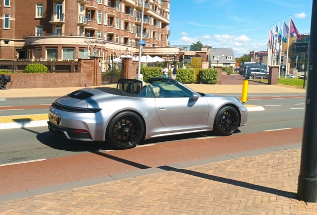 Porsche 992 Carrera 4 GTS Cabriolet MkII