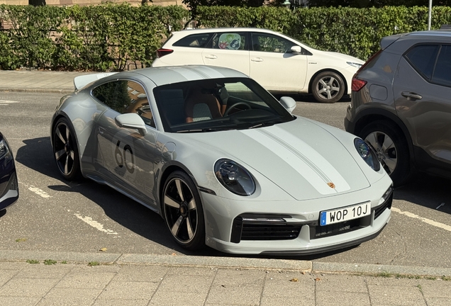 Porsche 992 Sport Classic
