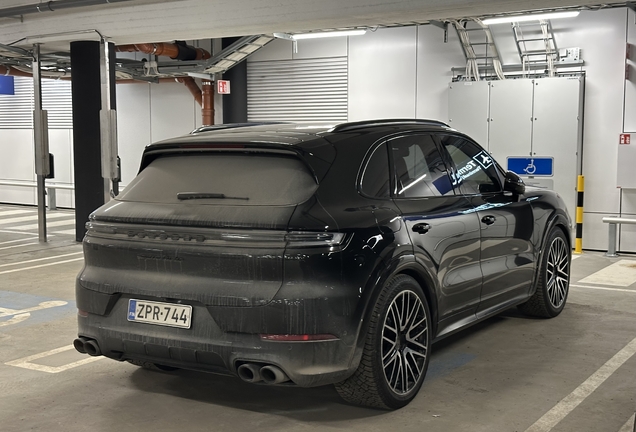 Porsche 9YA Cayenne Turbo E-Hybrid