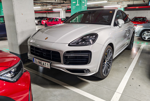 Porsche Cayenne Coupé Turbo S E-Hybrid