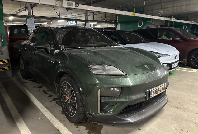 Porsche Macan EV Turbo