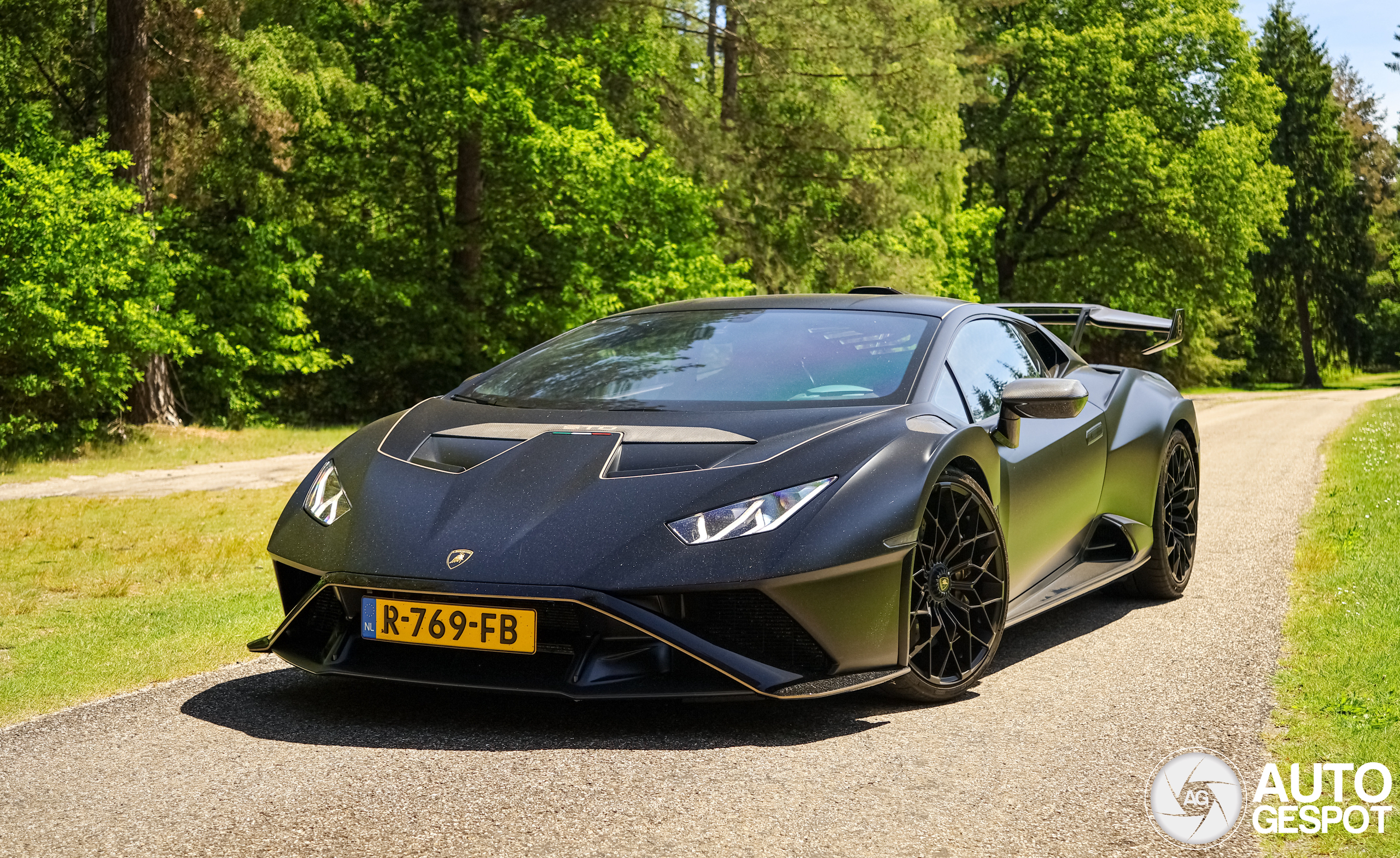 Lamborghini Huracán LP640-2 STO