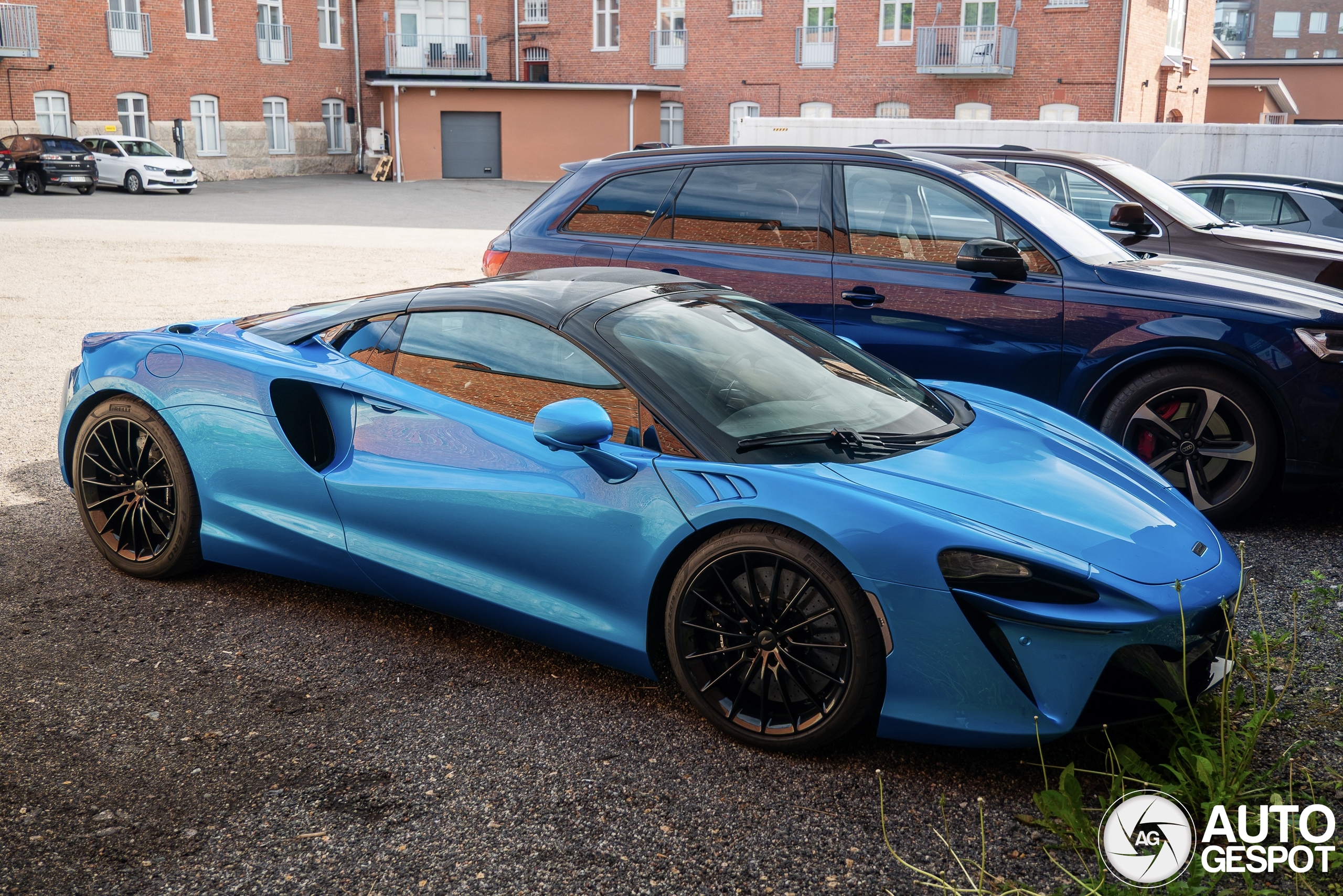 McLaren Artura Spider