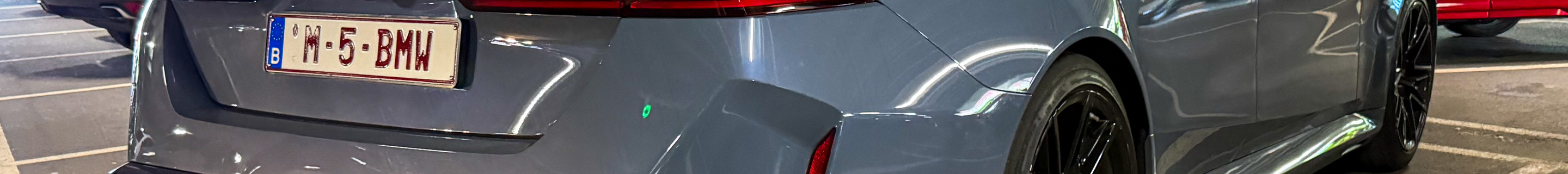 BMW M5 G90
