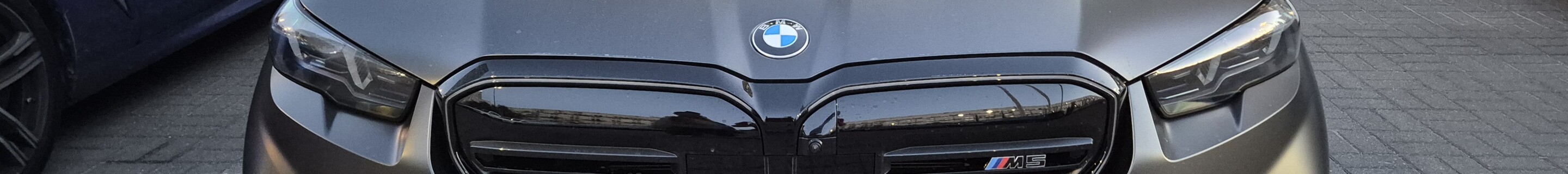 BMW M5 G90