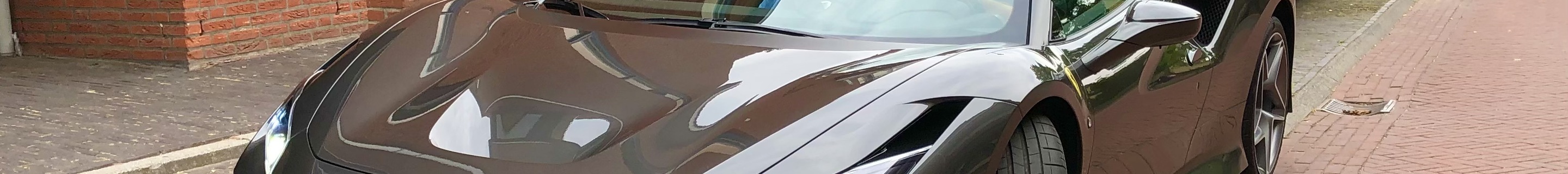 Ferrari F8 Spider