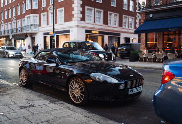Aston Martin DB9 Volante