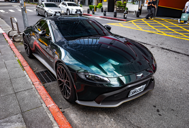 Aston Martin V8 Vantage 2018