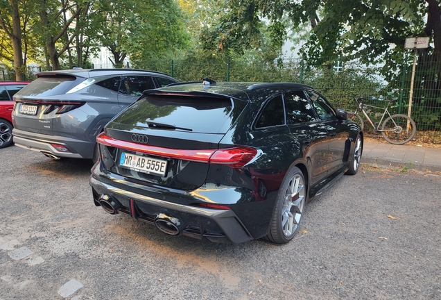 Audi RS5 Avant B10