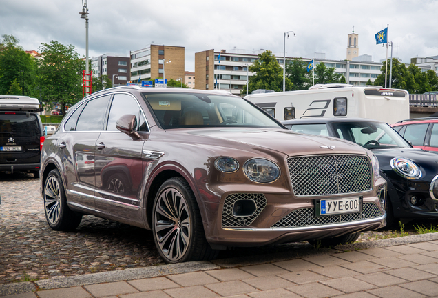 Bentley Bentayga Hybrid 2021