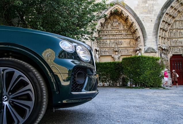 Bentley Bentayga V8 2021