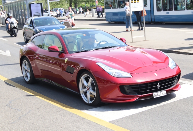 Ferrari GTC4Lusso