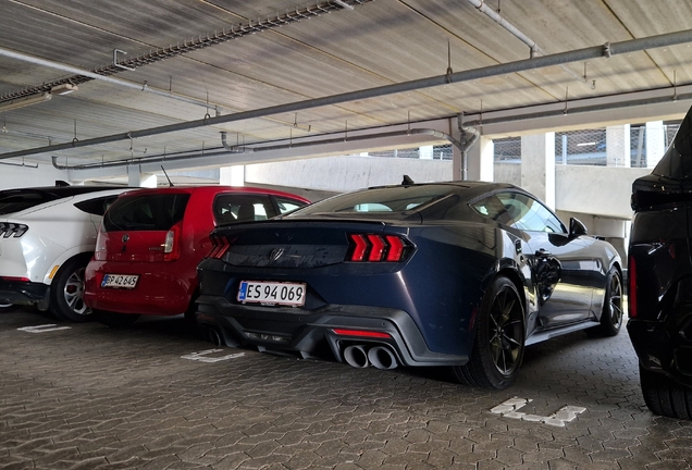 Ford Mustang Dark Horse 2024