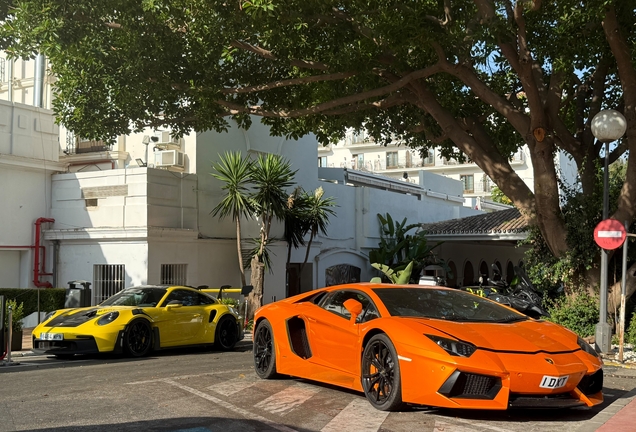 Lamborghini Aventador LP700-4