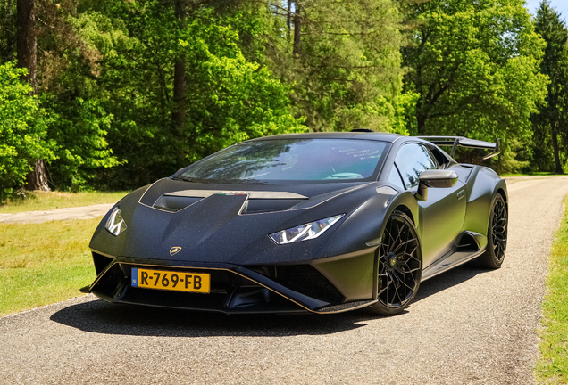 Lamborghini Huracán LP640-2 STO