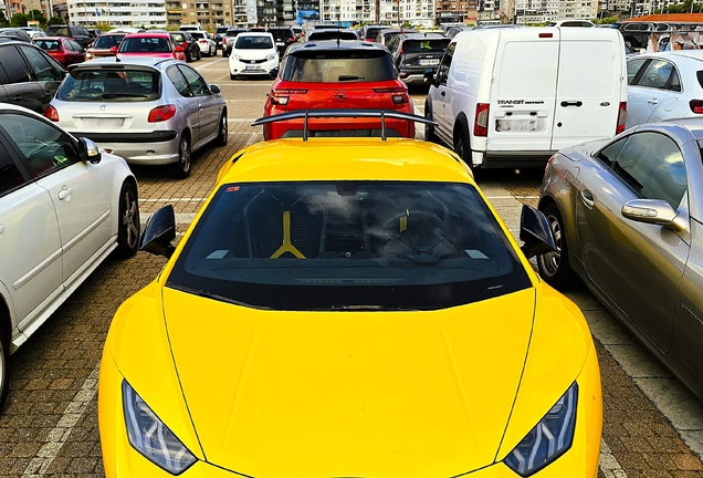 Lamborghini Huracán LP640-4 Performante