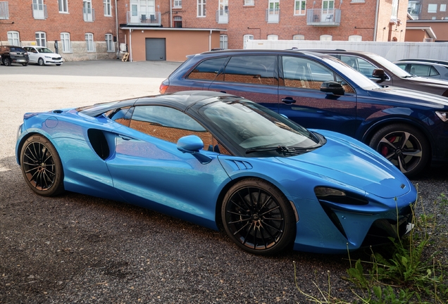 McLaren Artura Spider
