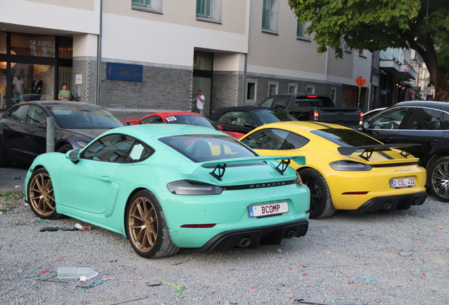Porsche 718 Cayman GT4