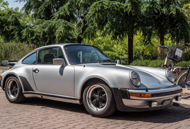 Porsche 930 Turbo