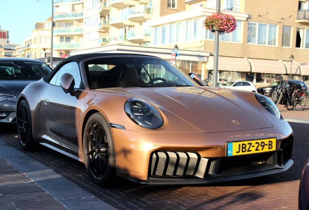 Porsche 992 Carrera 4 GTS Cabriolet MkII