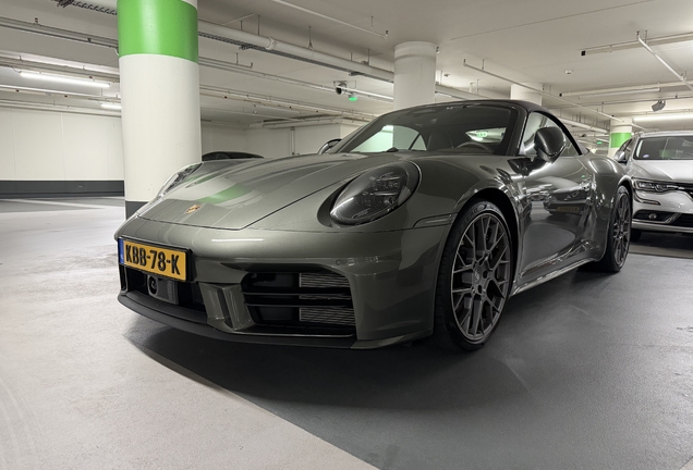Porsche 992 Carrera 4S Cabriolet MkII