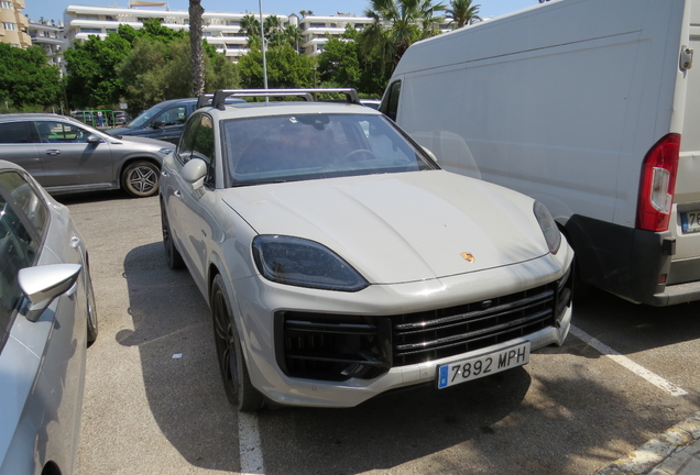 Porsche 9YA Cayenne Turbo E-Hybrid