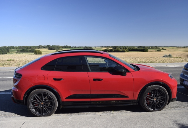 Porsche Macan EV GTS