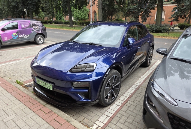 Porsche Macan EV Turbo